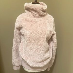 Women cozy sweater size small pallid pink color perfect conditions